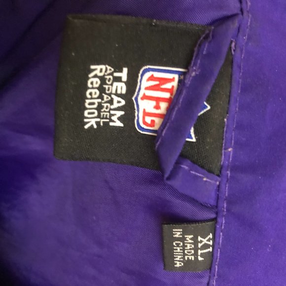 Minnesota Vikings Team Jacket - Picture 5 of 5